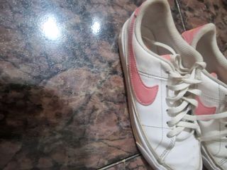Nike Scarpe Rosa e Bianche 36