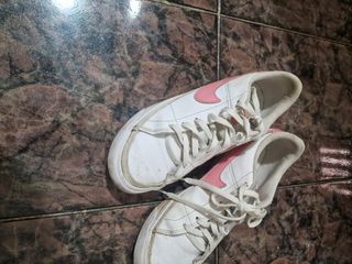 Nike Scarpe Rosa e Bianche 36