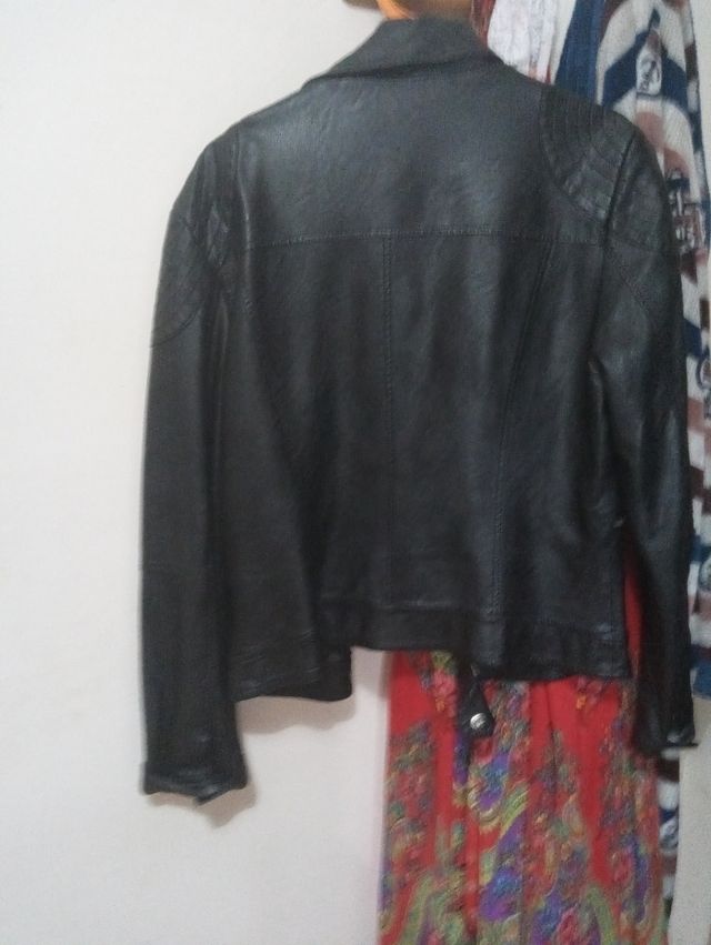 Cazadora rebajada por unos dias a 8 .Aprovecha