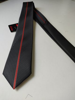 Corbata NUEVA 