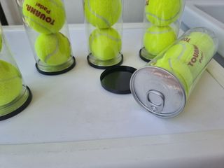 5 botes pelotas padel Tourna