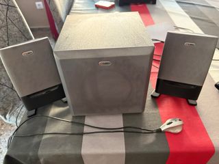 Altavoces Labtec 2.1
