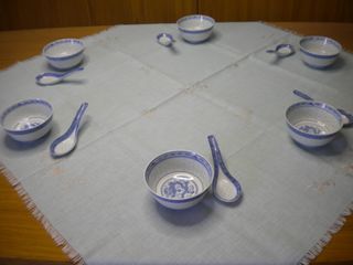 SET PASTO CINESE-6 CIOTOLE+6 MESTOLINI PER SALSE