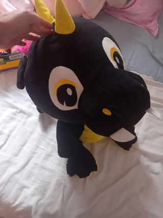Dragoncito peluche grande negro-amarillo
