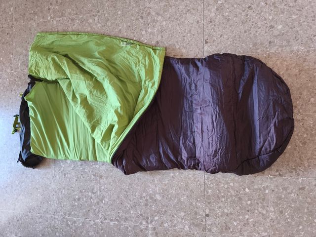 Saco con esterilla camping