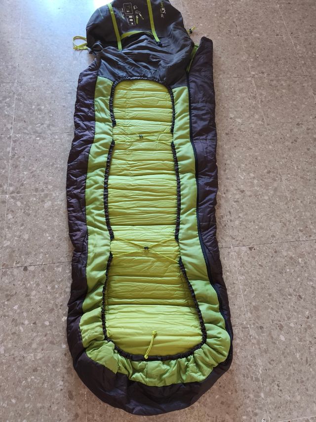 Saco con esterilla camping