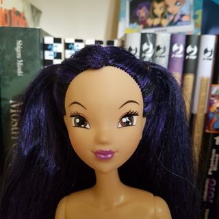 Bambola Witch Hay Lin