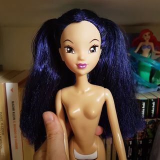 Bambola Witch Hay Lin