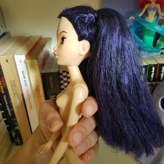 Bambola Witch Hay Lin