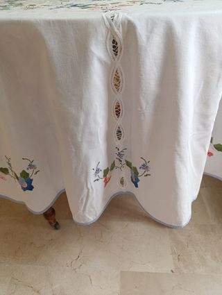 Mantel bordado flores - algodón