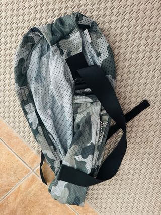 Mochila portabebés camuflaje