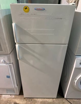 Nevera combi pequeña