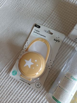 Lote BEBE de SARO termometro chupete peine