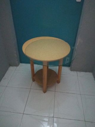 Mesa de centro redonda - madera y cristal 50x50

