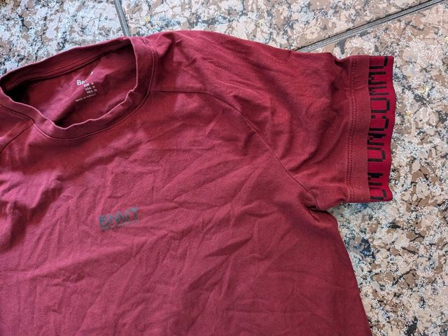 Camiseta roja hombre
