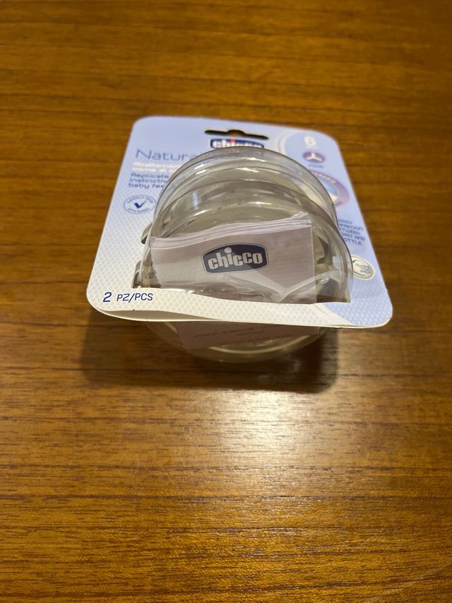 2 Tetinas Chicco NaturalFeeling 6m+