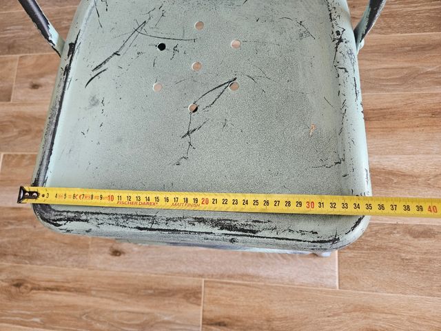 Silla vintage metal verde,  como nueva.