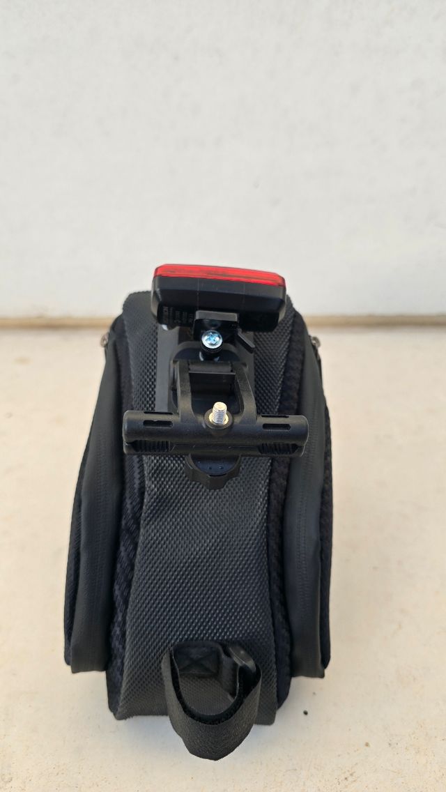 Bolsa sillín bici Rockbros + luz