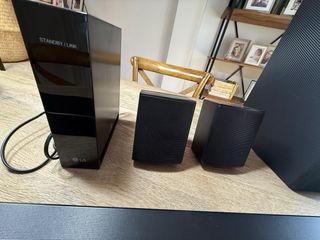 Barra de sonido Home cinema LG SN4R 4.1 de 420W