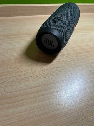 Altavoz JBL Essential 2 Negro con funda nuevo.