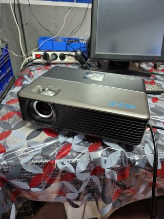 Proyector Acer P5270 - Gris