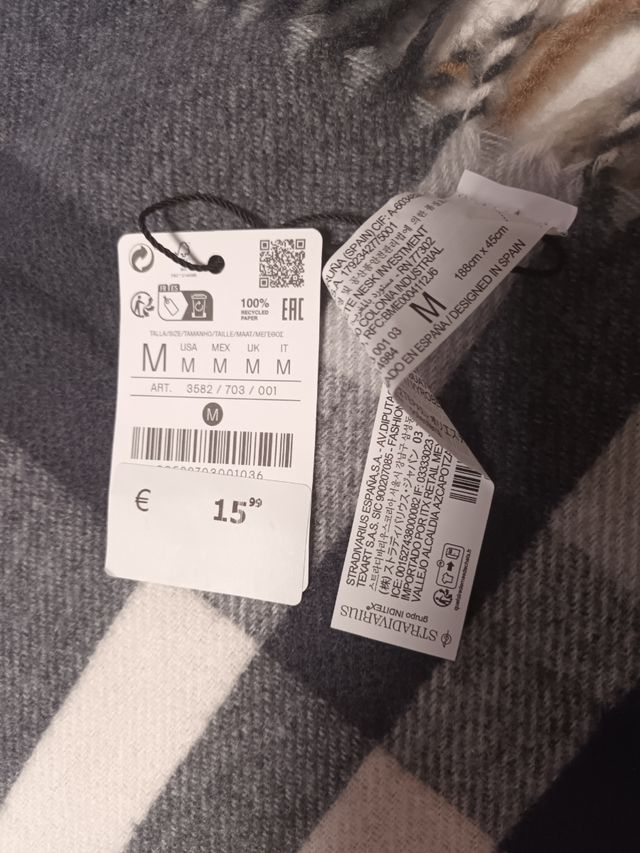 Bufanda cuadros Stradivarius beige-marrón