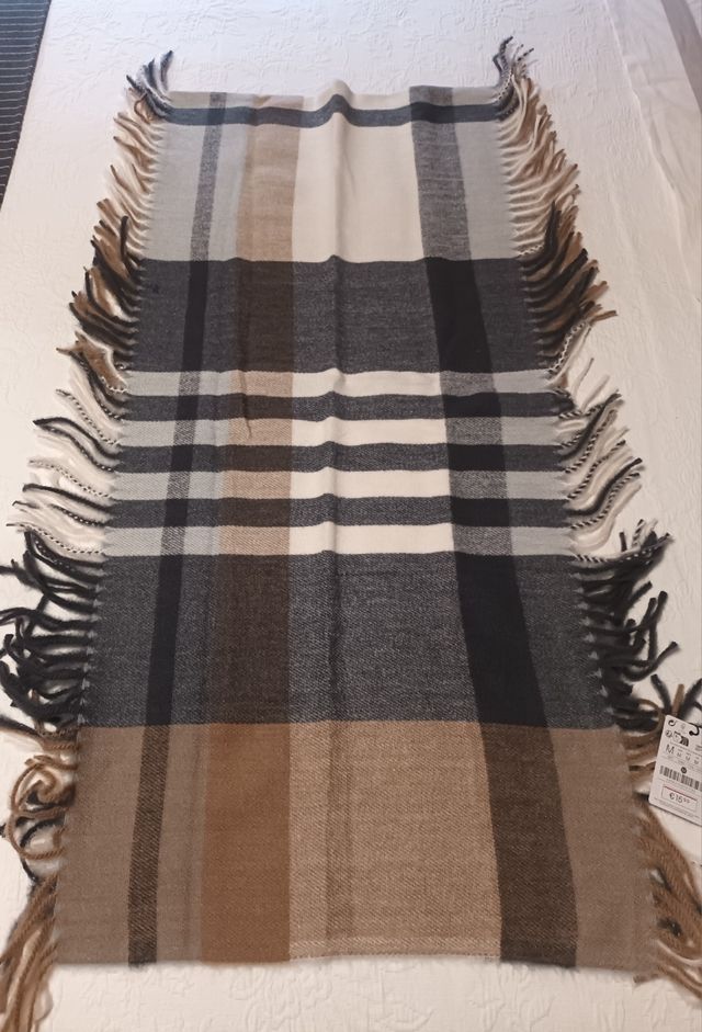 Bufanda cuadros marrón gris Stradivarius