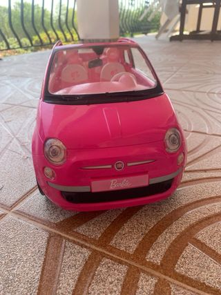 Auto rosa Barbie Fiat 500