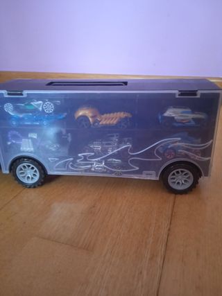 Camión Hot Wheels + 15 coches