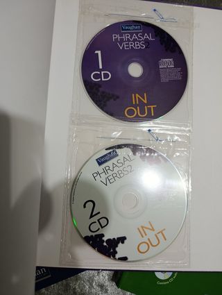 Total de 3 libros de Vaughan Phrasal Verbs con 6cd