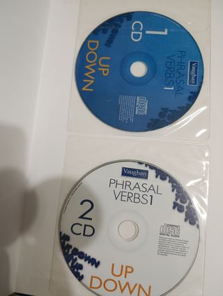 Total de 3 libros de Vaughan Phrasal Verbs con 6cd