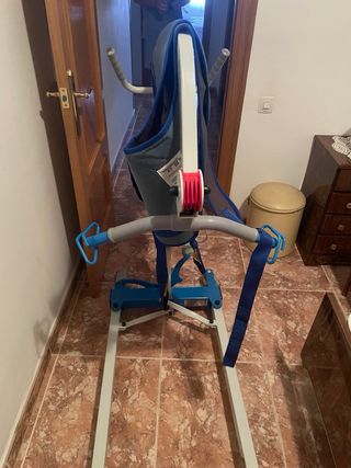 Grúa eléctrica para transporte de personas