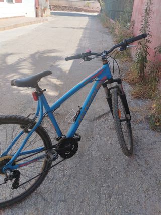 Bicicleta Btwin Rockrider