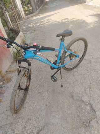 Bicicleta Btwin Rockrider