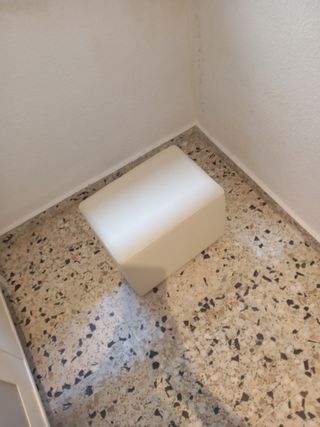 Banco blanco piel sintética