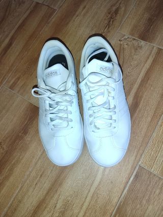 Zapatillas Adidas blancas