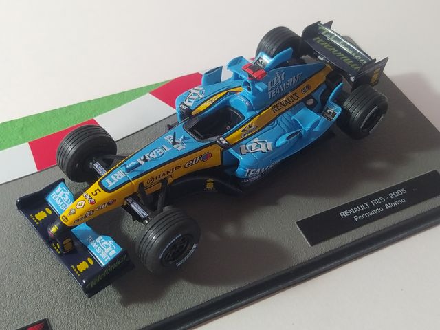 Renault R25 a escala 1:43 (Salvat)
