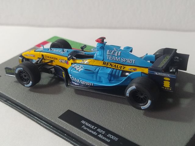 Renault R25 a escala 1:43 (Salvat)