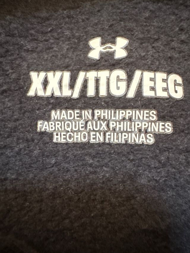 Sudader XXL Under Armour  negra