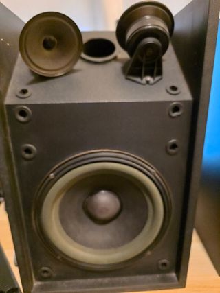 Altavoces Bose 301 Serie II y Soportes suelo
