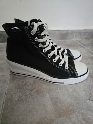 Zapatillas Skechers negras altas