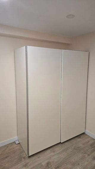 Armario Ikea blanco 2 puertas