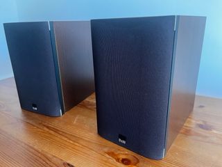 Altavoces B&W 686 - madera cherry