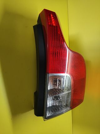 PILOTO TRASERO DERECHO VOLVO XC90 D5