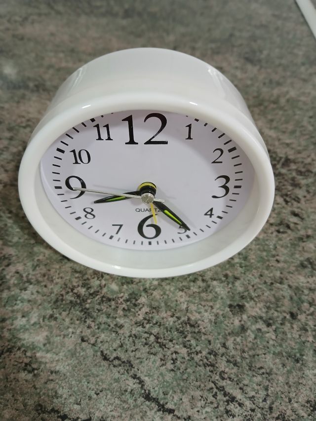 Reloj despertador blanco - Moderno