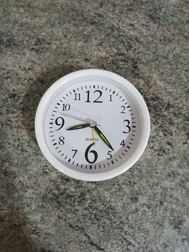 Reloj despertador blanco - Moderno