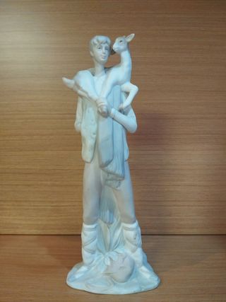 Figura porcelana pastor niño cordero