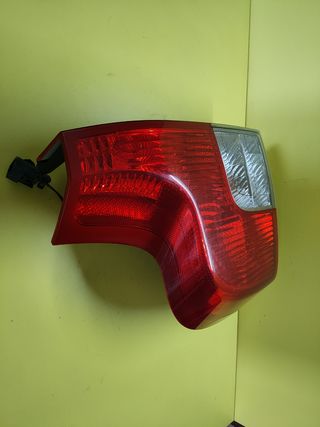 PILOTO TRASERO IZQUIERDO VOLVO XC90 D5