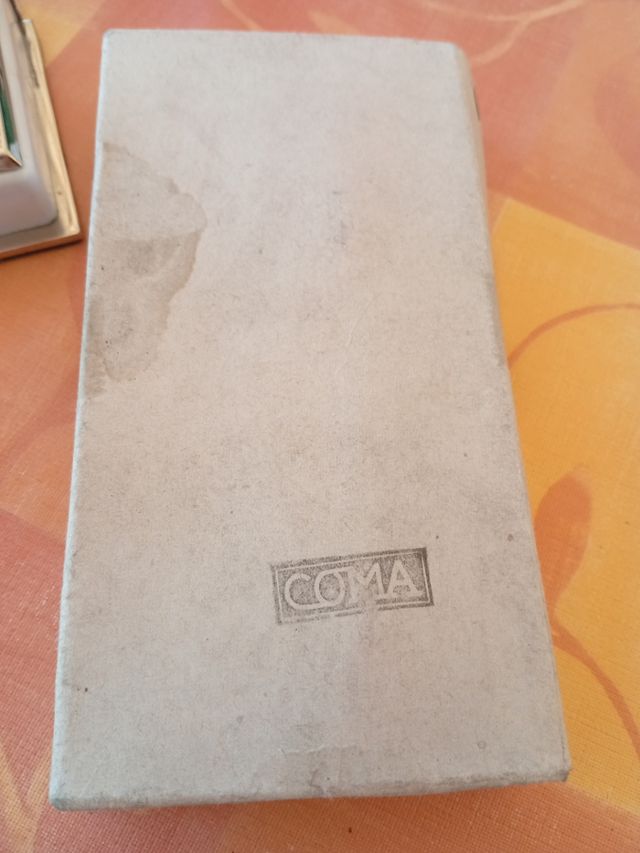 Interruptor y pulsadores vintage marca COMA