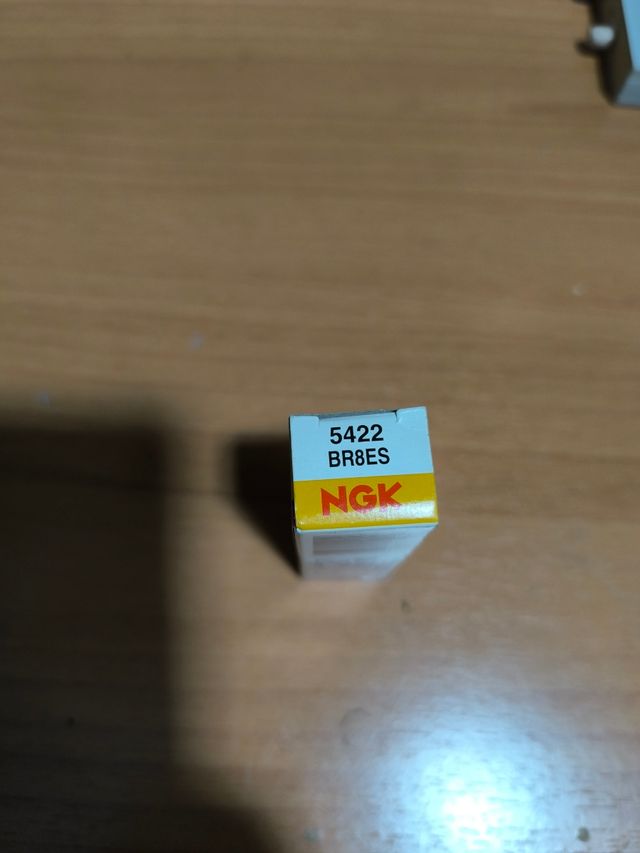 2 Bujías NGK BR8ES